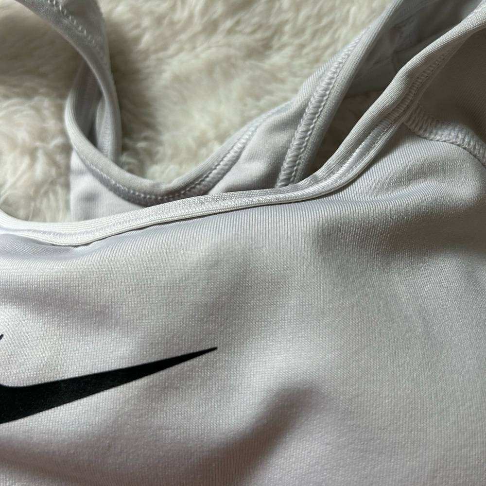 Nike Lot of 2 Sports Bras XS Windrunner Cross Back & Nike Pro Swoosh Padded - Picture 5 of 16